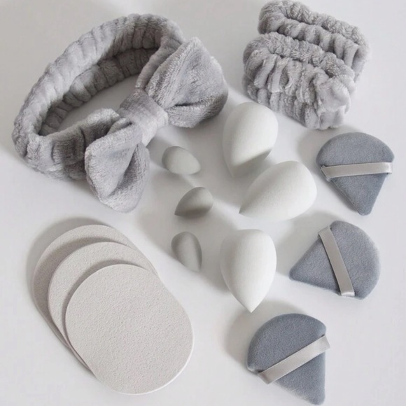 15 Pcs Makeup Tools - Picture 2 of 5